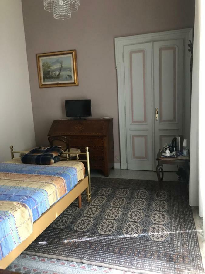 Bed and Breakfast Casa Di Nonna Верчелли Экстерьер фото