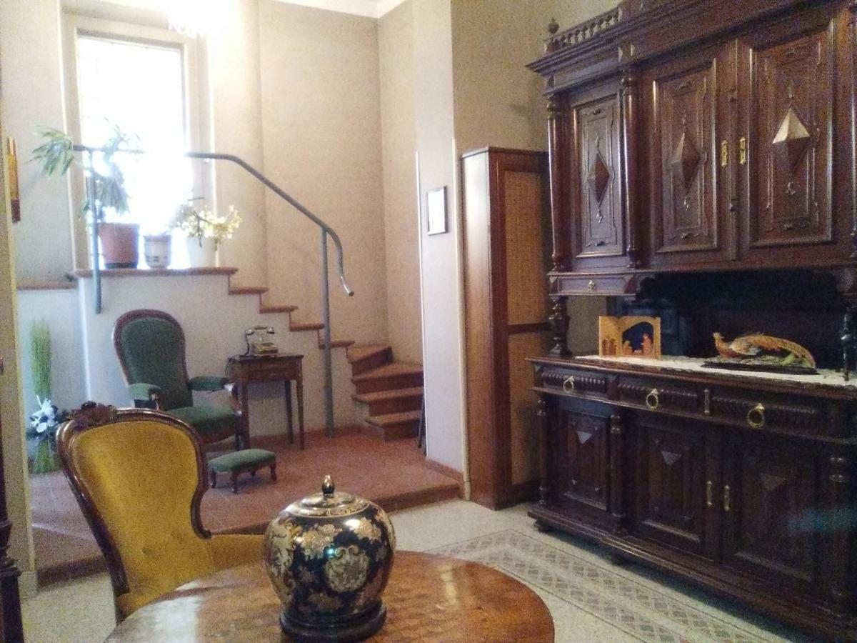 Bed and Breakfast Casa Di Nonna Верчелли Экстерьер фото